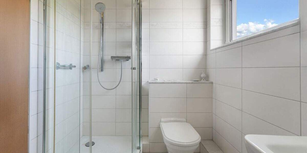 Etagenwohnung Köln Rondorf - 3 Zimmer, 81 m&sup2;, 280.000&euro; | Angebot:24736925