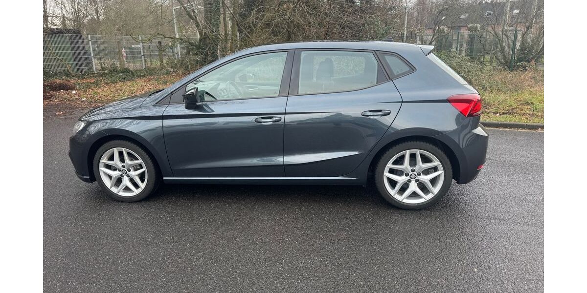 Seat Ibiza 74.000 km 13.100 &euro; Langenfeld 40764