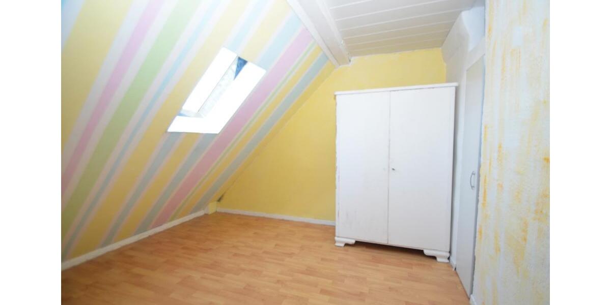 Etagenwohnung Brühl - 3 Zimmer, 65 m&sup2;, 600&euro; | Angebot:26279258