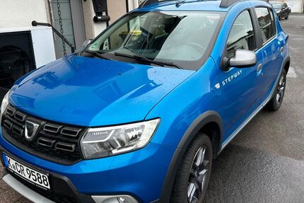 Dacia Sandero 54.000 km 8.200 &euro; Köln 51107