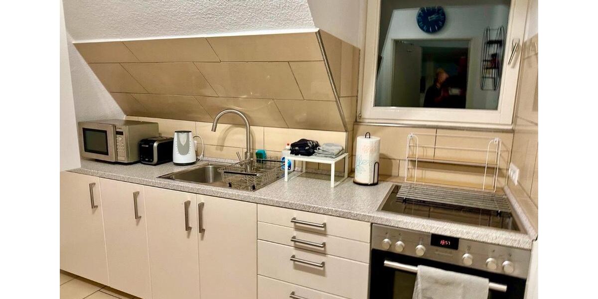 Dachgeschoßwohnung Köln Nippes - 2 Zimmer, 55 m&sup2;, 1.330&euro; | Angebot:25239858