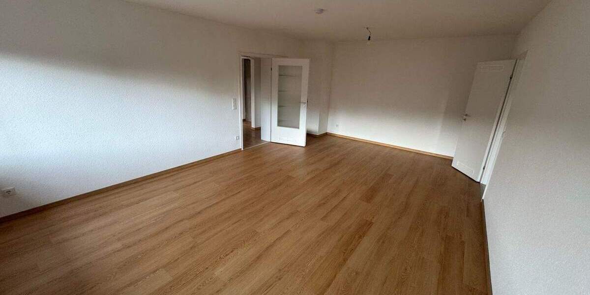 Etagenwohnung Brühl Pingsdorf - 3 Zimmer, 84 m&sup2;, 1.000&euro; | Angebot:25726743