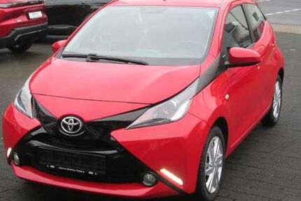 Toyota Aygo (X) 73.100 km 8.490 &euro; Siegburg (zwischen Köln und Bonn) 53721