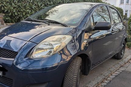Toyota Yaris 169.900 km 3.150 &euro; Bonn 53179