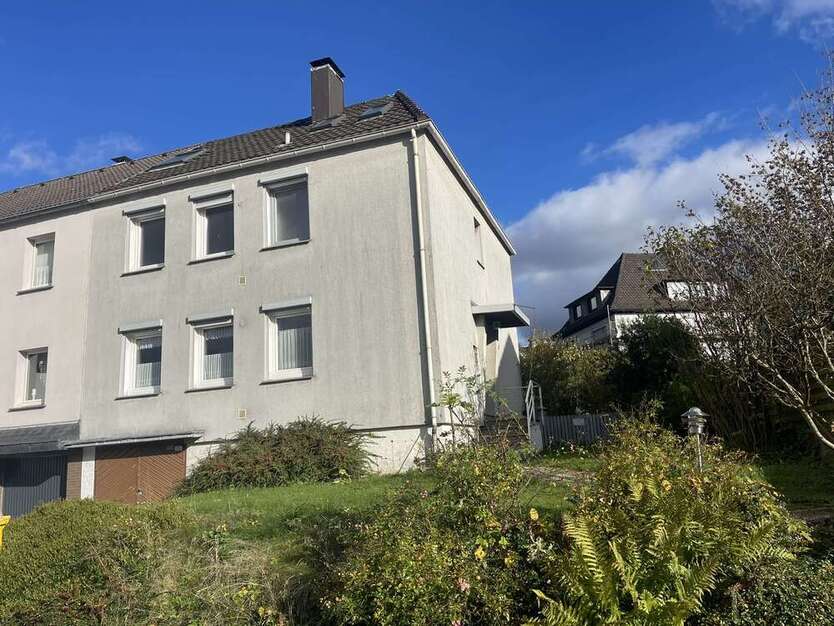 Haus zum Kaufen in Solingen 255.000 € 129.26 m² 6 zimmer