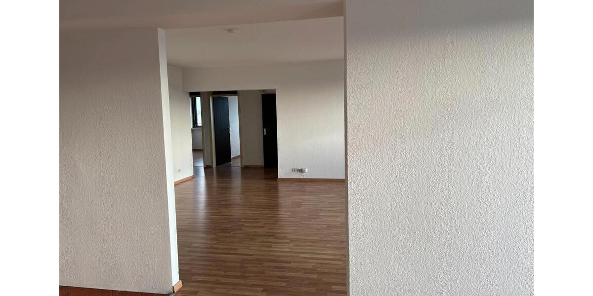 Etagenwohnung Bonn Auerberg - 4 Zimmer, 123 m&sup2;, 1.537&euro; | Angebot:26625119