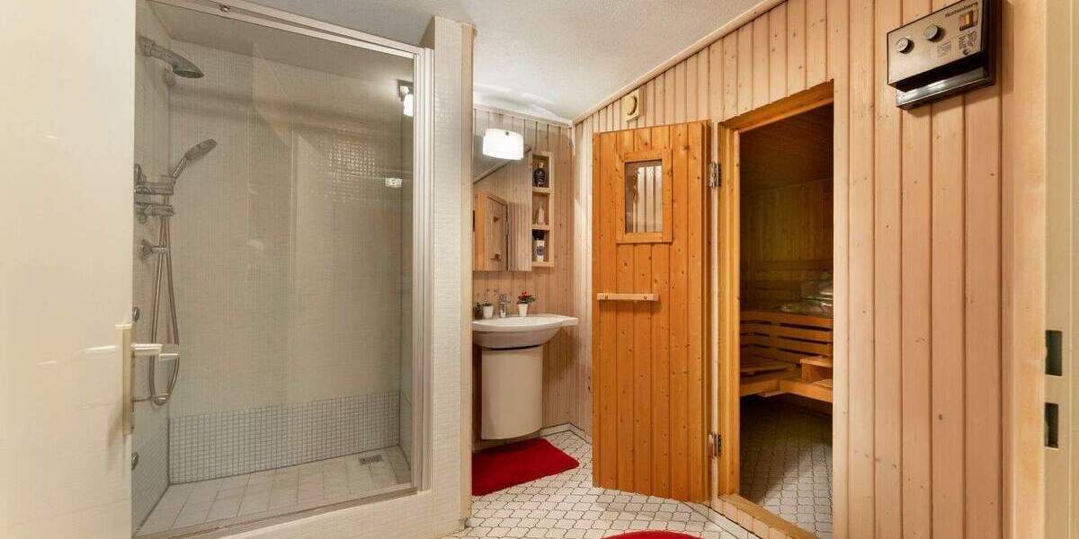 Bungalow Köln Pesch - 5 Zimmer, 152 m&sup2;, 799.000&euro; | Angebot:25738491