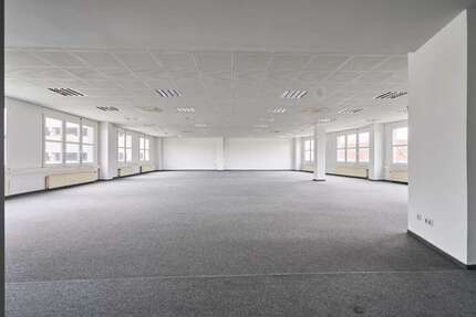 Büro in Köln 2.628 € 276 m²