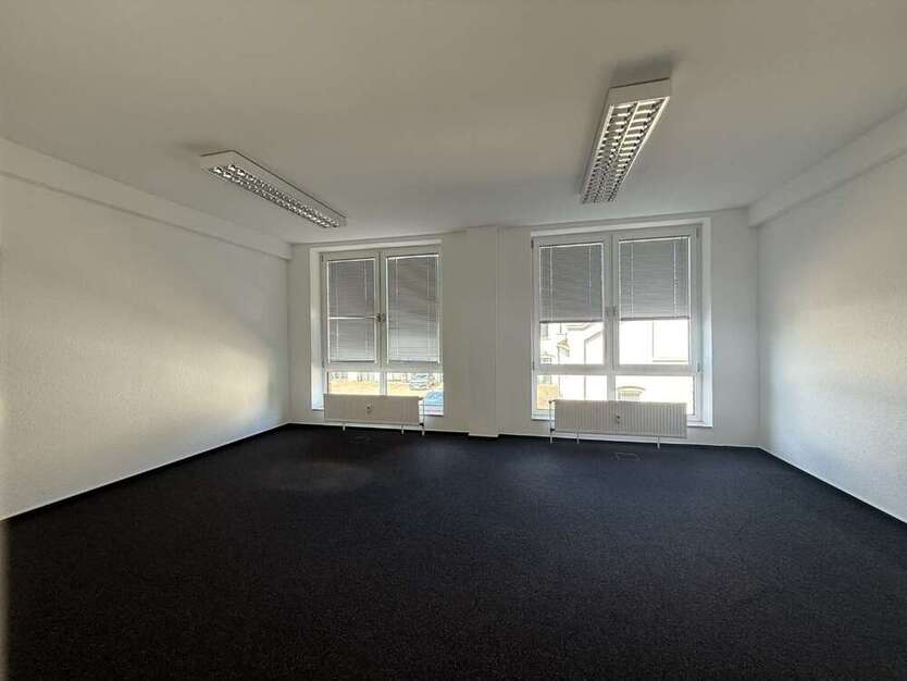 Büro in Bonn 1.937 € 242 m²