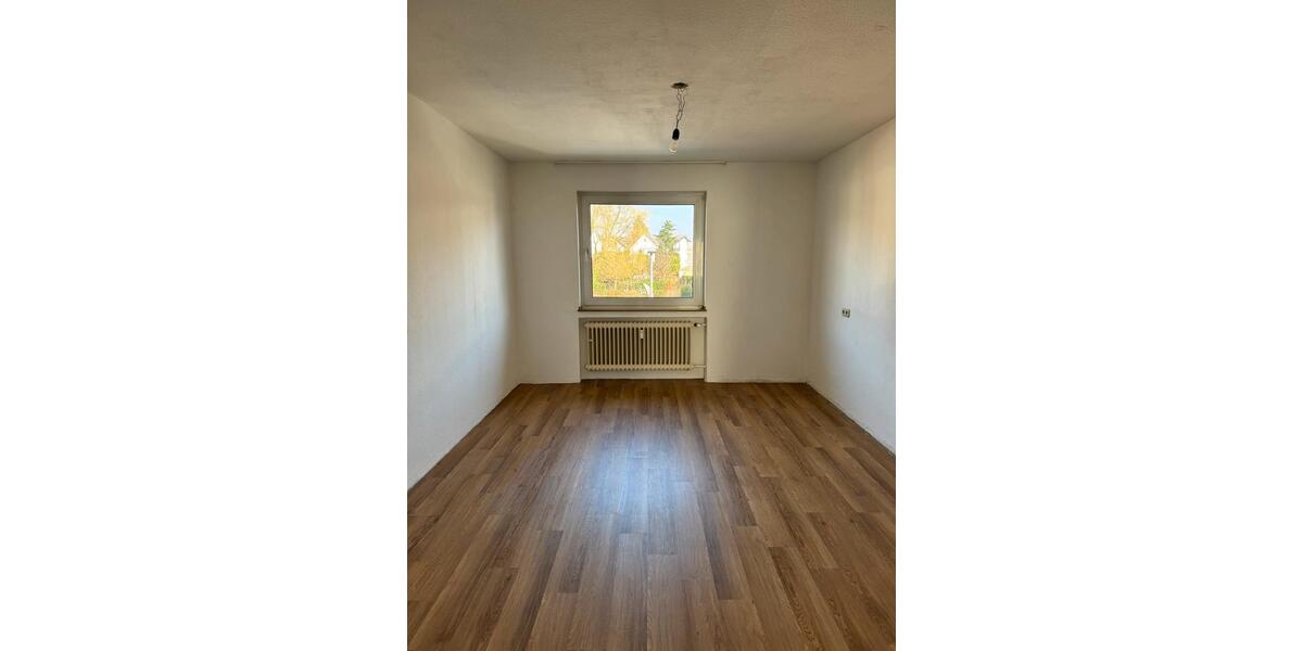 Etagenwohnung Bergisch Gladbach Frankenforst - 3 Zimmer, 85 m&sup2;, 1.435&euro; | Angebot:25397397