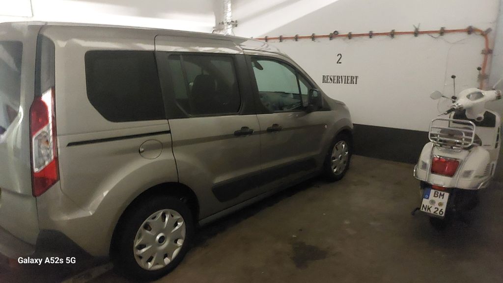 Ford Tourneo Connect 148.690 km 9.999 € Frechen 50226