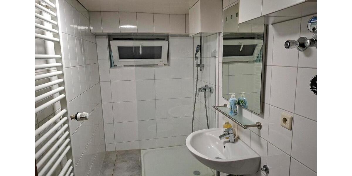 Eine kleine Zimmer , aber sofort 1 zimmer