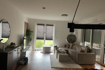 Wohnung Bergisch Gladbach - 2 Zimmer, 72 m&sup2;, 1.251&euro; | Angebot:25237410