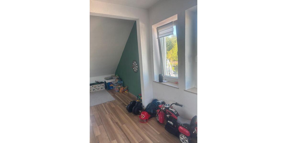 Dachgeschoßwohnung Bergisch Gladbach Gronau - 3 Zimmer, 63 m&sup2;, 850&euro; | Angebot:26271488