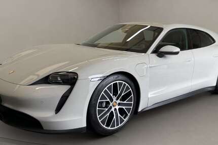 Porsche Taycan 31.710 km 62.700 &euro; Köln 50823