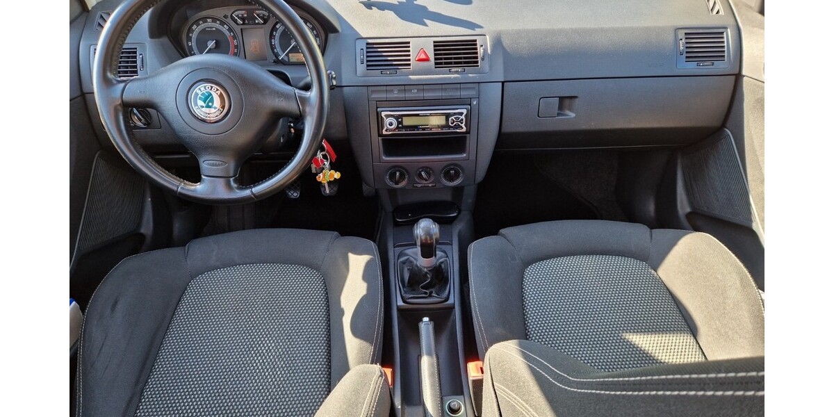 Skoda Fabia 389.000 km 2.200 &euro; Dormagen 41539