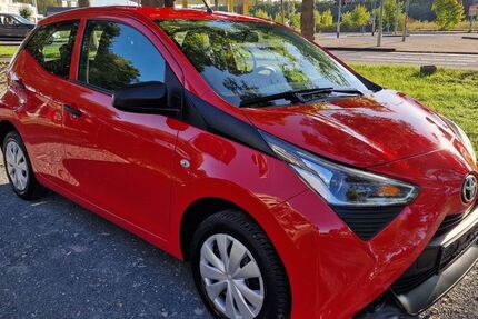 Toyota Aygo (X) 40.000 km 8.750 € Köln 51107