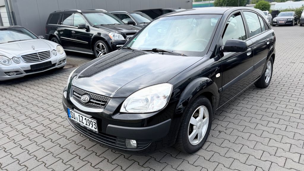 Kia Rio 245.000 km 1.750 &euro; Troisdorf (10 km Köln-Bonn Airport) 53842