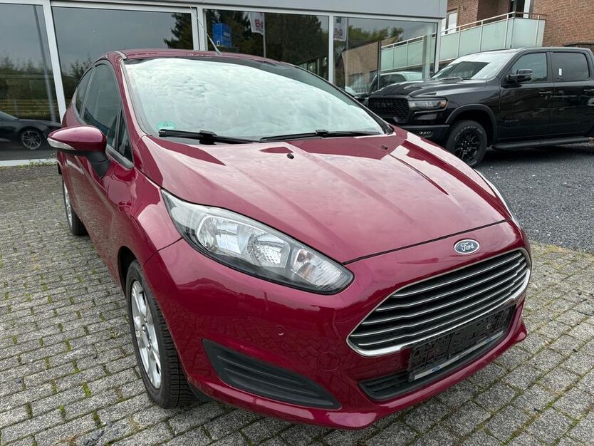 Ford Fiesta 66.400 km 6.990 € Bergheim 50129