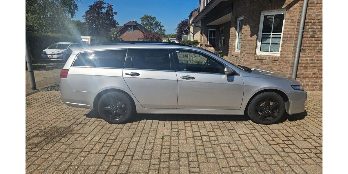 Honda Accord 169.541 km 8.690 &euro; Nörvenich 52388