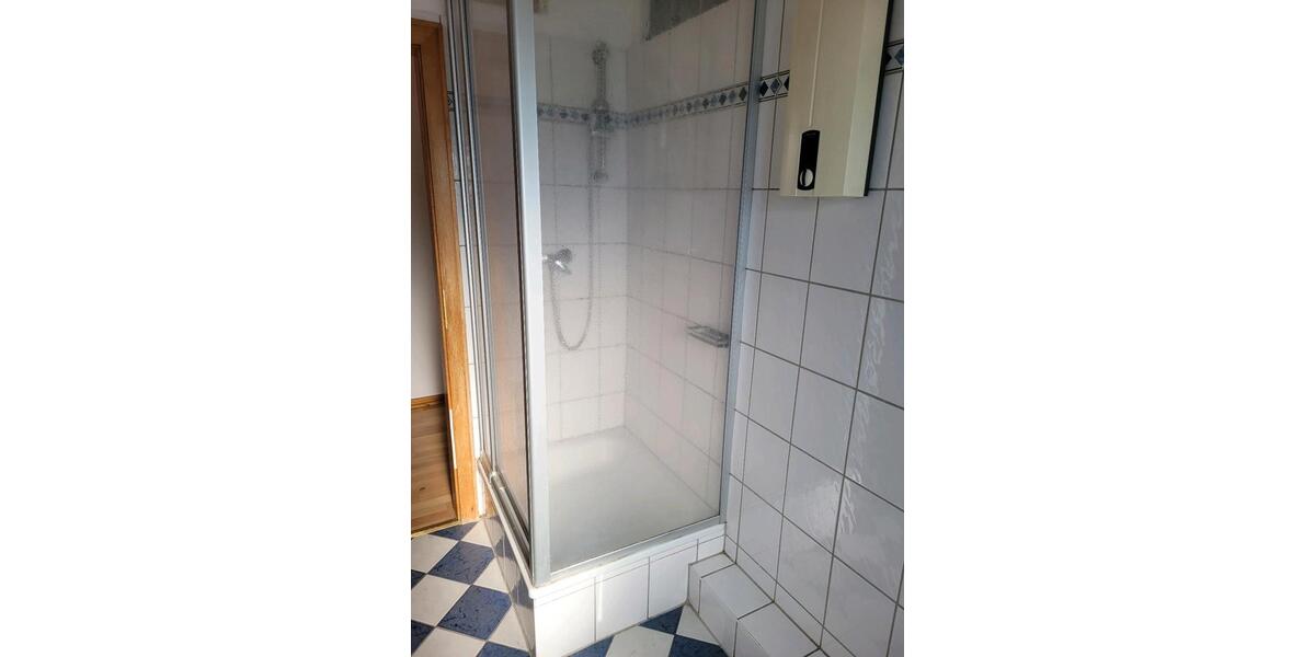 Erdgeschoßwohnung Solingen Aufderhöhe - 3 Zimmer, 87 m&sup2;, 1.000&euro; | Angebot:25333157