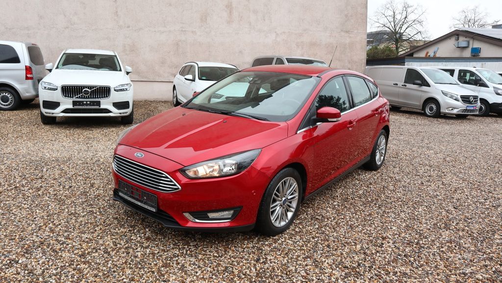 Ford Focus 82.313 km 7.990 &euro; Solingen 42653