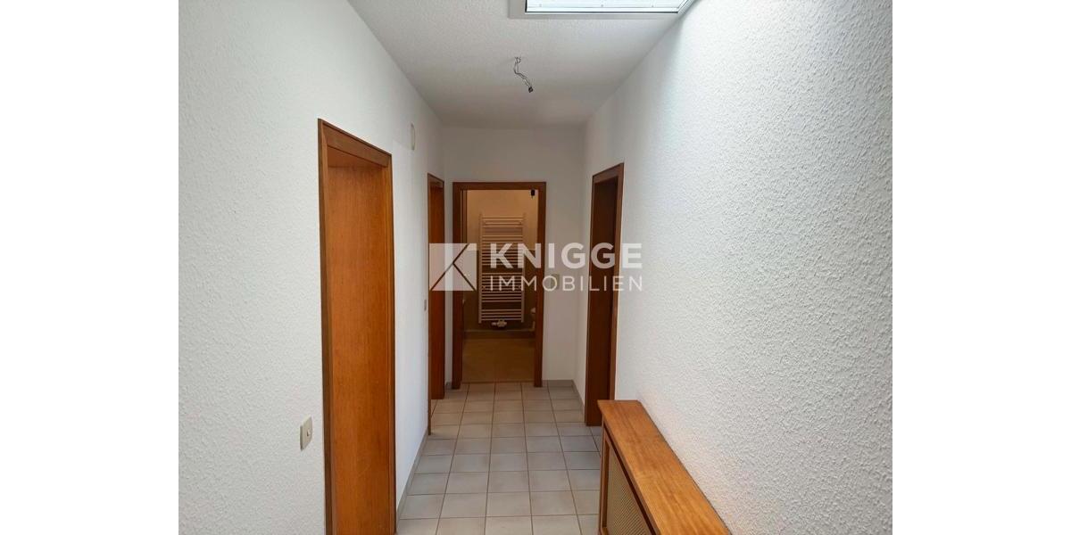 Bungalow Bergisch Gladbach Alt-Frankenforst - 6 Zimmer, 186 m&sup2;, 1.860&euro; | Angebot:24690728