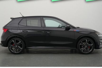 Skoda Fabia 1.009 km 33.680 &euro; Leverkusen 51379