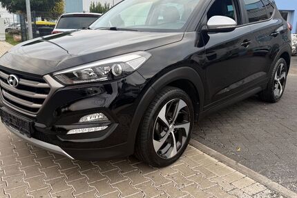 Hyundai TUCSON 149.000 km 14.750 &euro; brühl 50321
