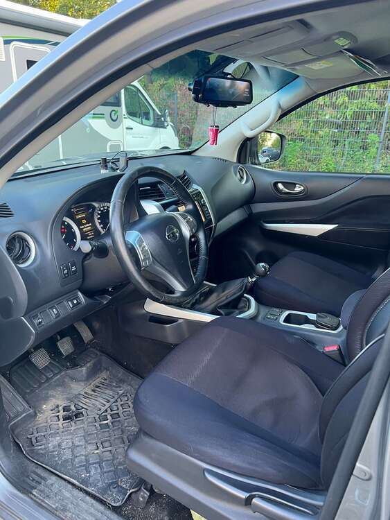 Nissan Navara 166.000 km 18.000 € Siegburg 53721