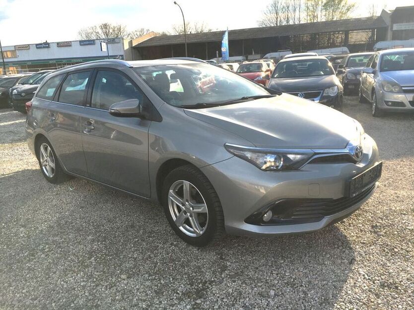 Auris