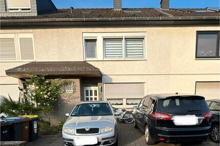 Köln Porz-Eil: Kernsaniertes Reihenhaus für Familien