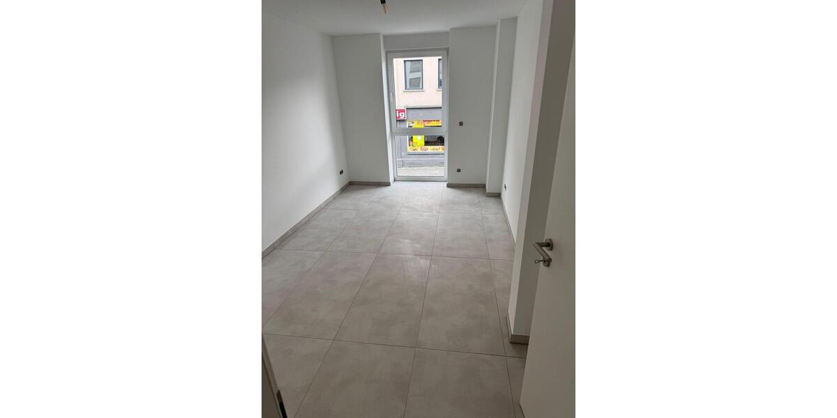 Etagenwohnung Köln Mülheim - 4 Zimmer, 107 m&sup2;, 2.030&euro; | Angebot:26368663