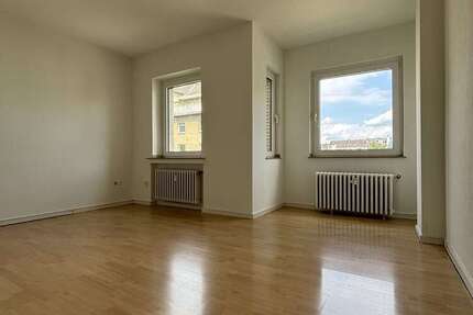 Wohnung zum Mieten in Düsseldorf 1.060 € 83 m²
