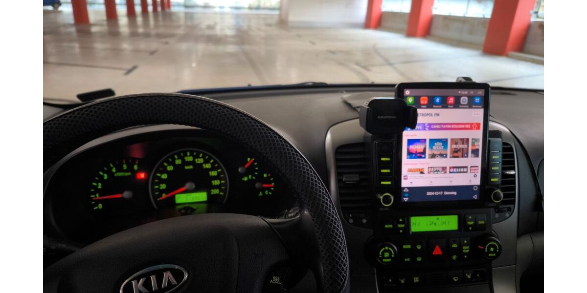 Kia Carnival 348.000 km 3.500 € Frechen 50226