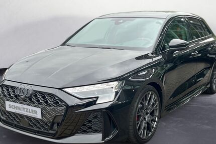 Audi RS3 2.999 km 67.980 € Hilden 40721