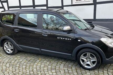 Dacia Lodgy 86.000 km 9.900 € Solingen 42719