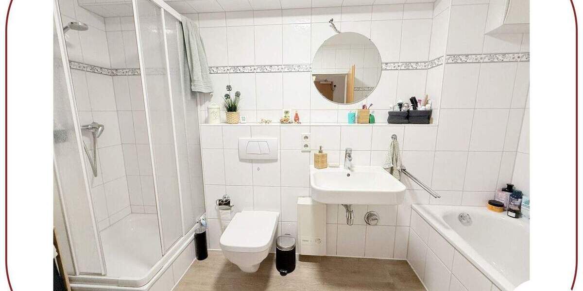 Renovierte 3-Zimmer-Etagenwohnung mit Balkon & Tiefgaragenstellplatz in zentraler Lage von Leichlingen 3 zimmer