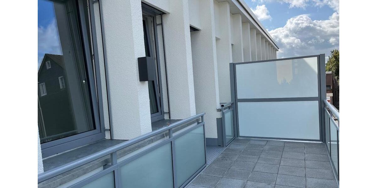 Etagenwohnung Wermelskirchen - 3 Zimmer, 90 m&sup2;, 1.300&euro; | Angebot:27605582