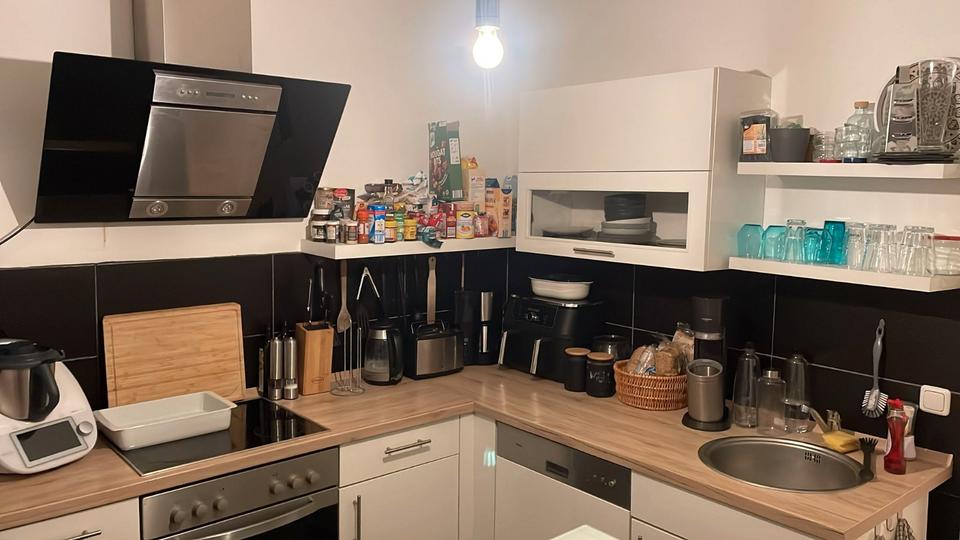 Etagenwohnung Köln Nippes - 2.5 Zimmer, 74 m&sup2;, 900&euro; | Angebot:26313858