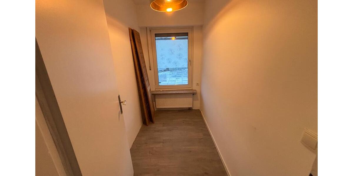 Einfamilienhaus Bornheim - 3 Zimmer, 100 m&sup2;, 1.500&euro; | Angebot:24842314