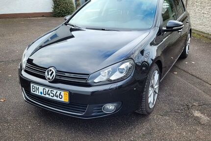 VW Golf 128.000 km 5.490 € Bergheim 50126