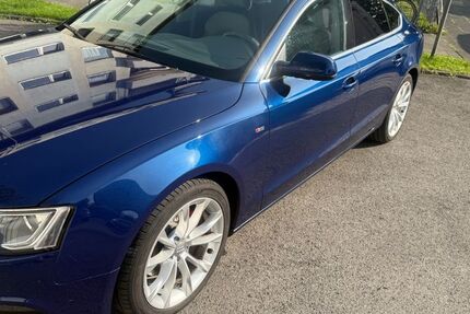 Audi A5 130.000 km 15.500 € Köln 50827