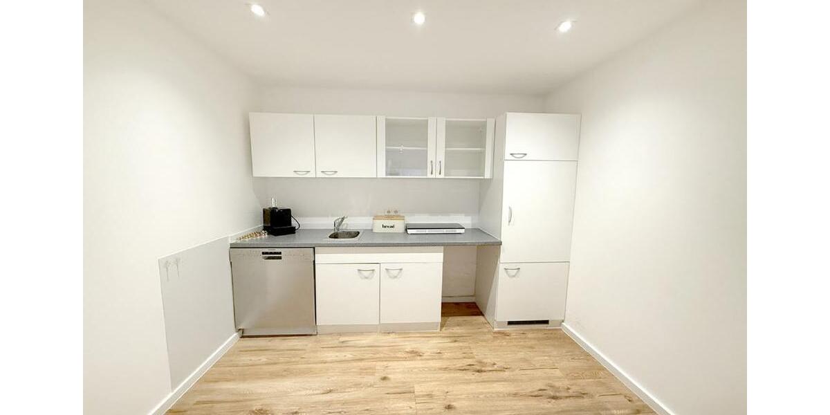 Reihenhaus Frechen - 5 Zimmer, 154 m&sup2;, 2.650&euro; | Angebot:26060513