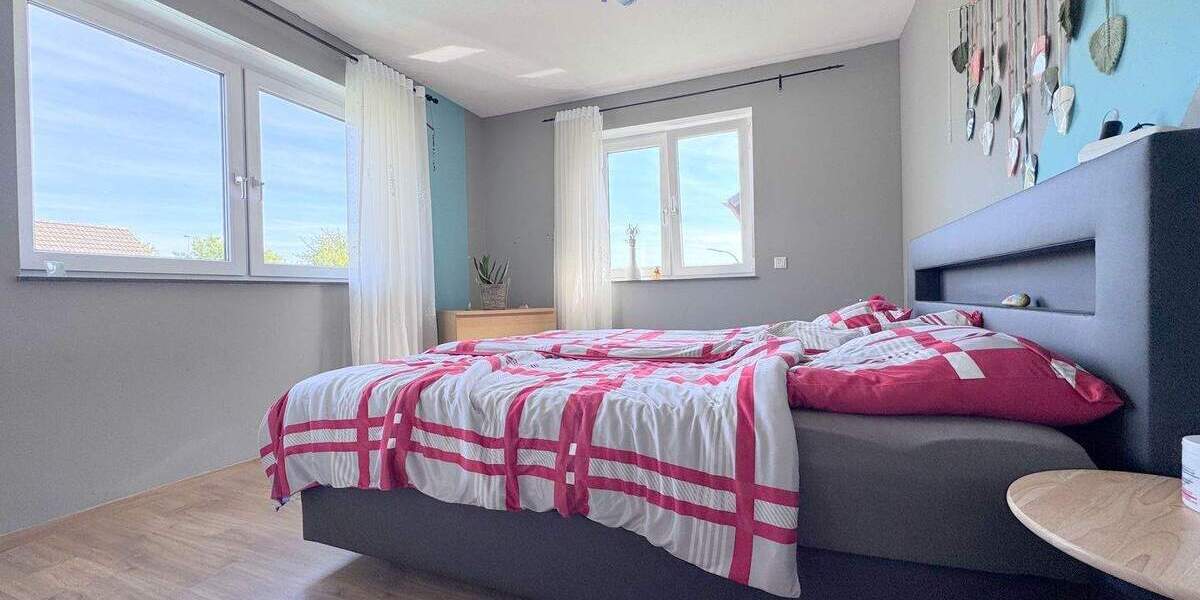 Doppelhaushälfte Bonn Geislar - 5 Zimmer, 165 m&sup2;, 599.000&euro; | Angebot:22275647