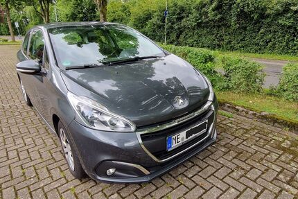 Peugeot 208 127.000 km 4.500 € Erkrath 40699