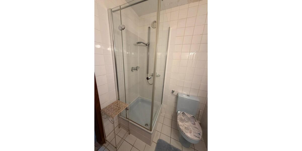 Etagenwohnung Köln Porz - 5 Zimmer, 143 m&sup2;, 2.100&euro; | Angebot:25349054