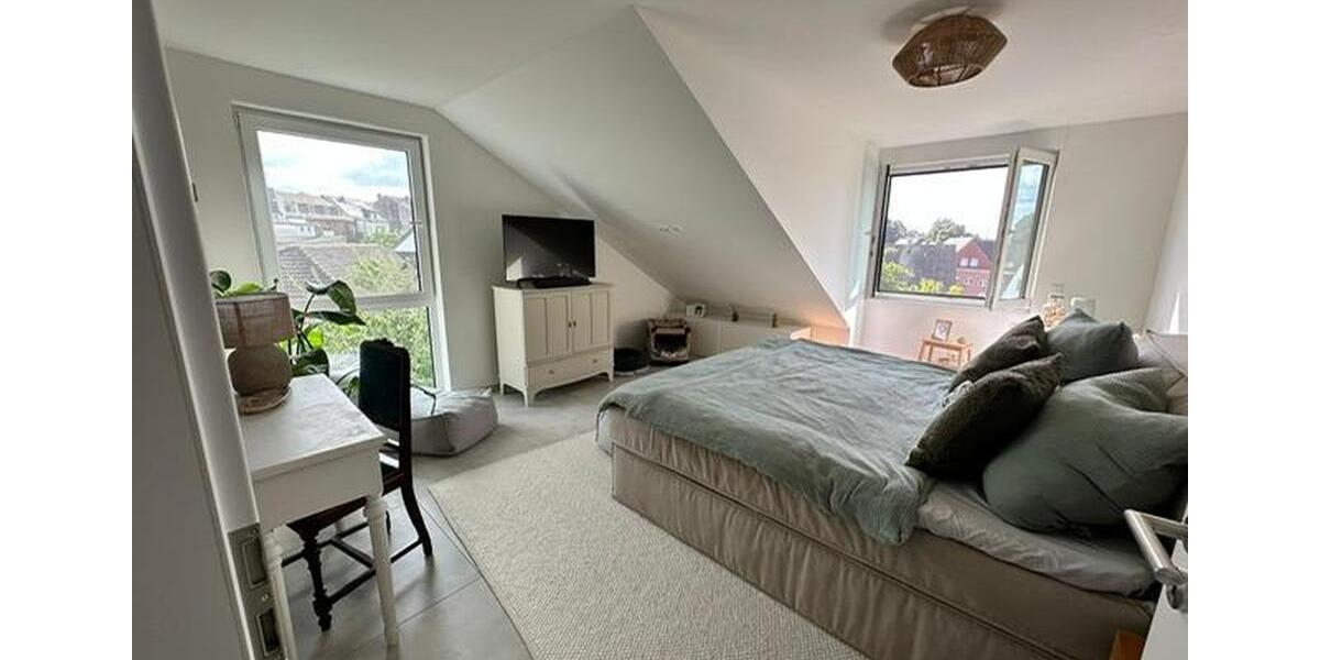 Dachgeschoßwohnung Bergheim Ahe - 3.5 Zimmer, 119 m&sup2;, 1.550&euro; | Angebot:25363948