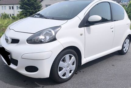 Toyota Aygo (X) 185.000 km 2.190 &euro; Bonn 53121