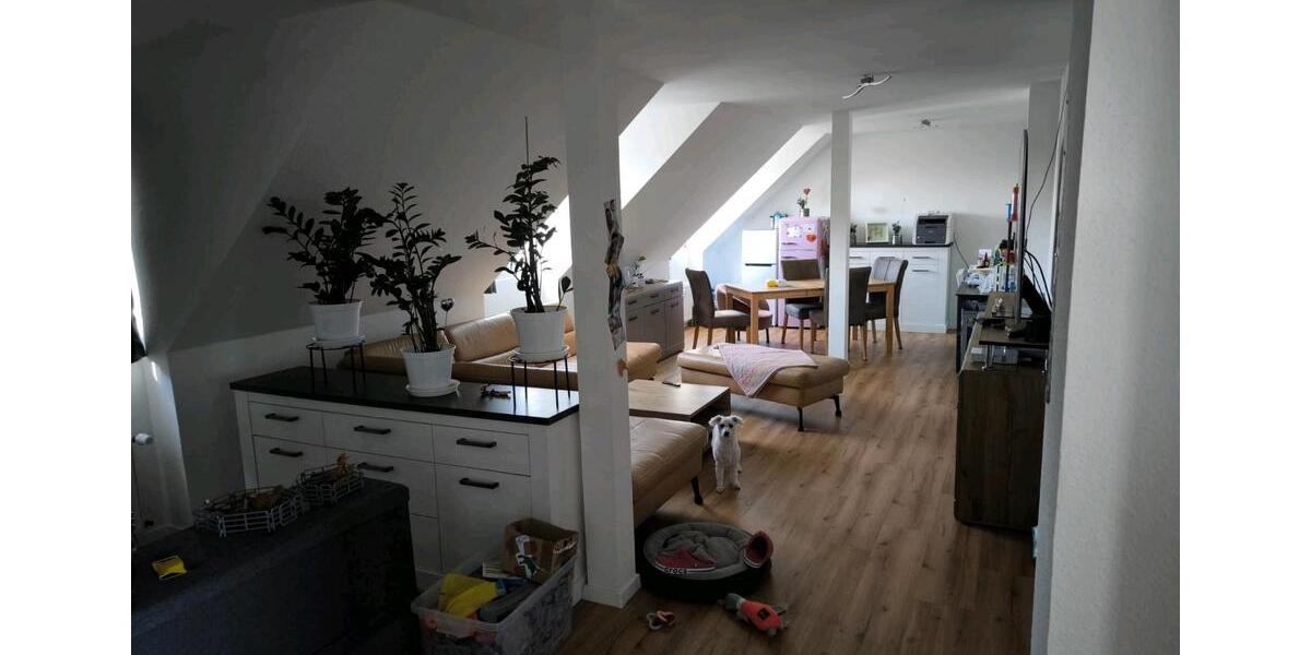 Dachgeschoßwohnung Erftstadt - 3 Zimmer, 85 m&sup2;, 1.000&euro; | Angebot:26231184